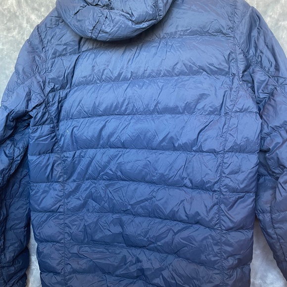 Eddie Bauer Down/Feather Lightweight Packable Hooded Puffer Jacket, Small - Picture 4 of 5